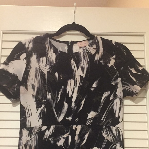 LOVE ADY DRESS - Picture 2 of 2